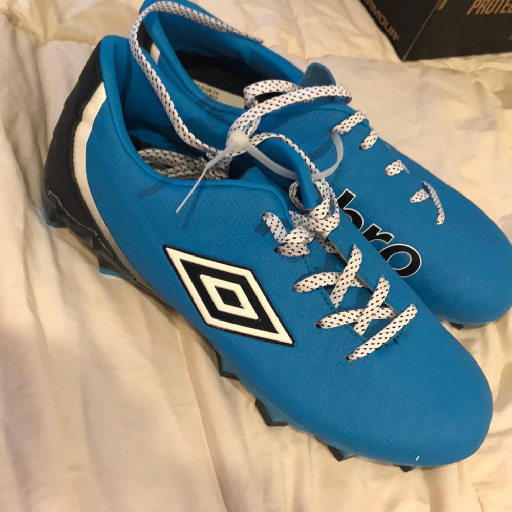 Umbro NWT soccer cleats.  Size 7.